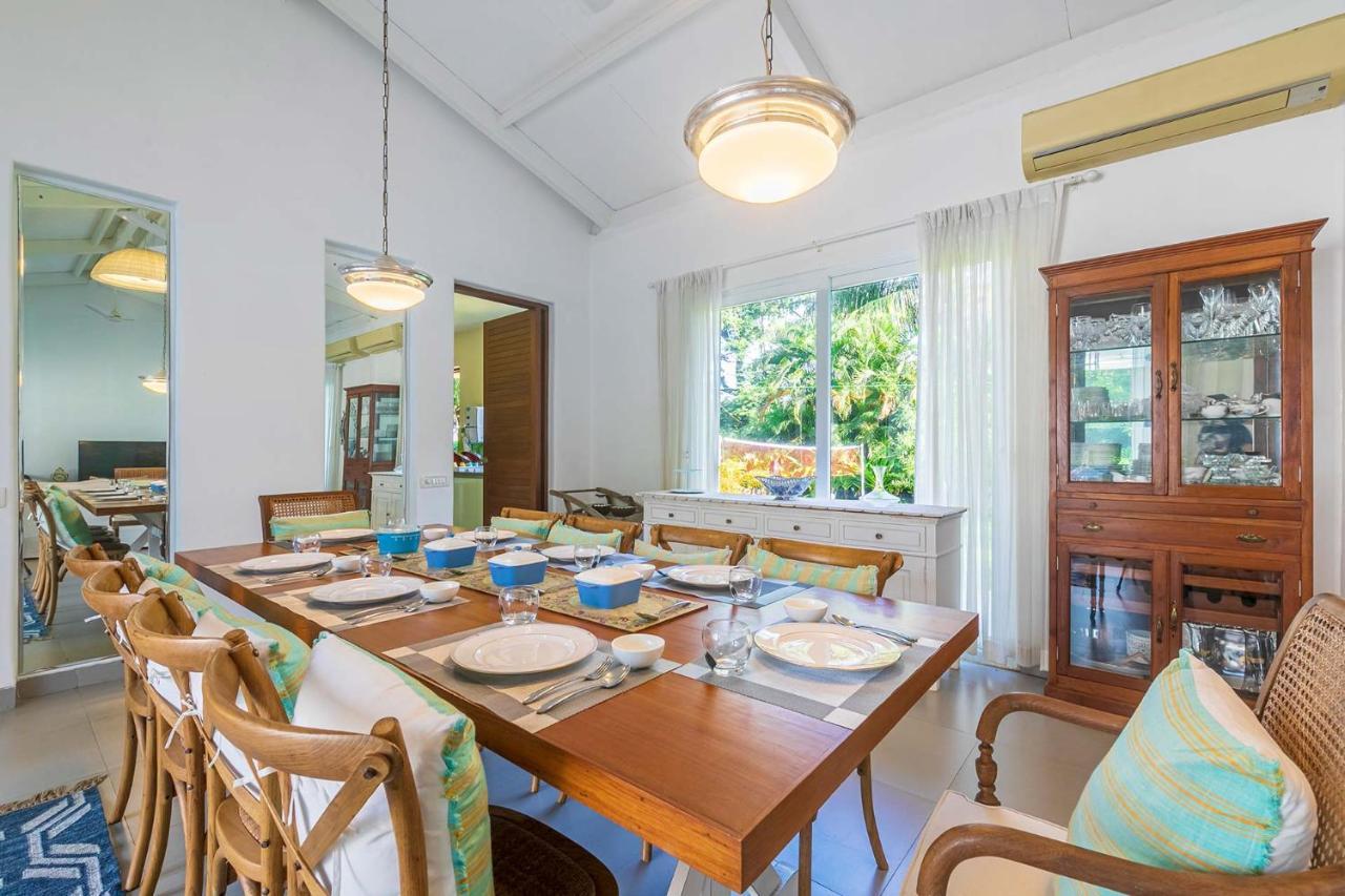 Hamptons Charm By Stayvista Luxury 5Br With Pool, Lawn & Table Tennis Alībāg Exterior photo